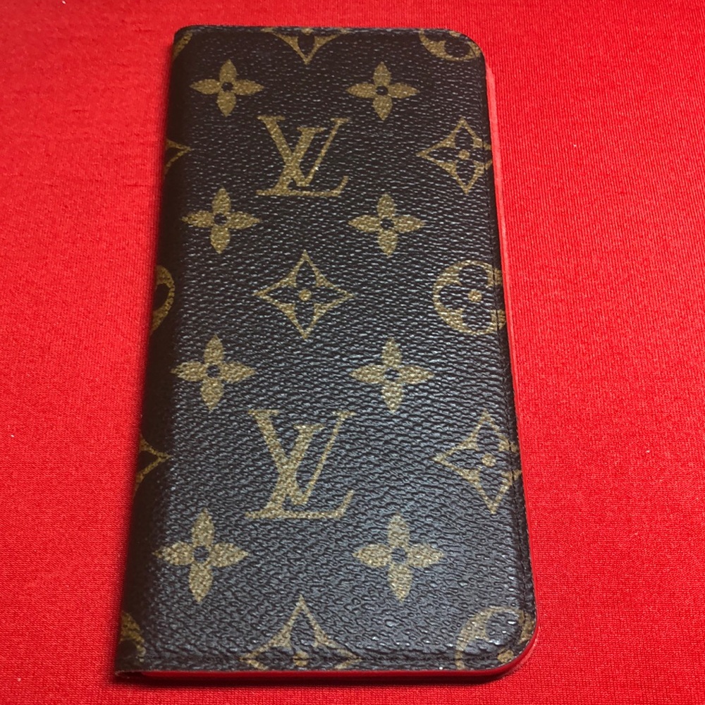🟡 AUTHENTIC LOUIS VUITTON  I PHONE CASE (6+)